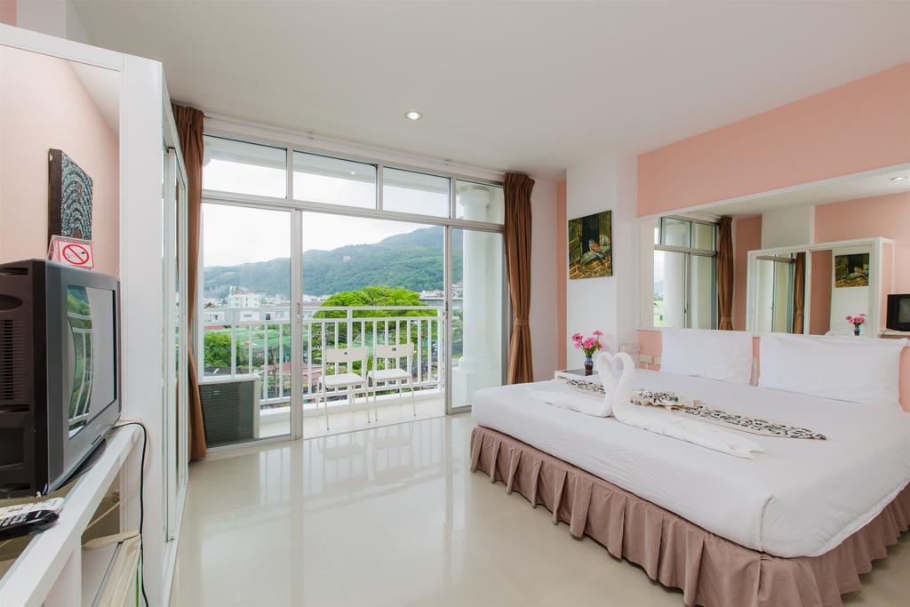 Lords Palace Patong Стая снимка
